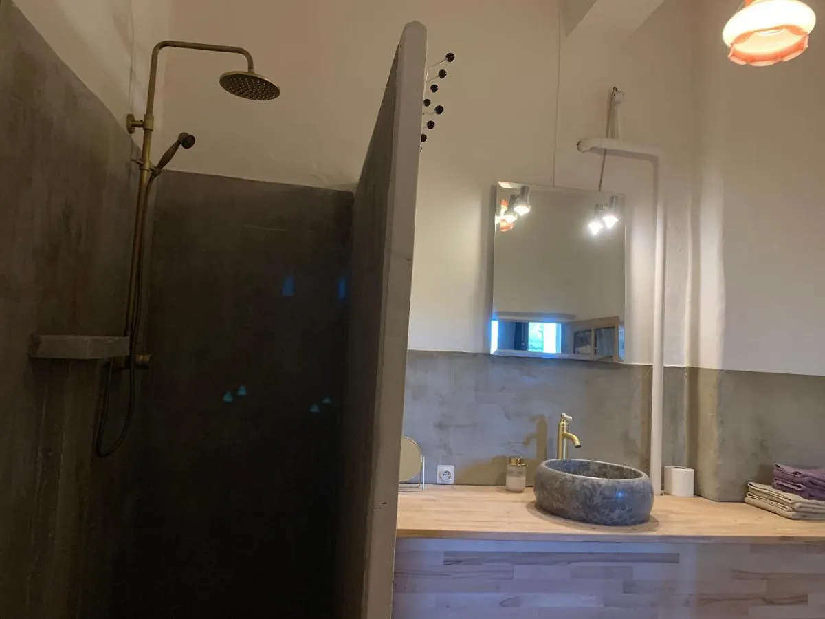 *** Gasthof Chambres Et Table D'Hotes Au Brabo Mormoiron Frankreich